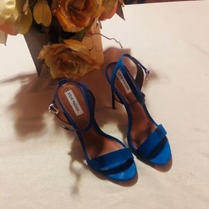 Steve Madden blue suede high heel shoes
